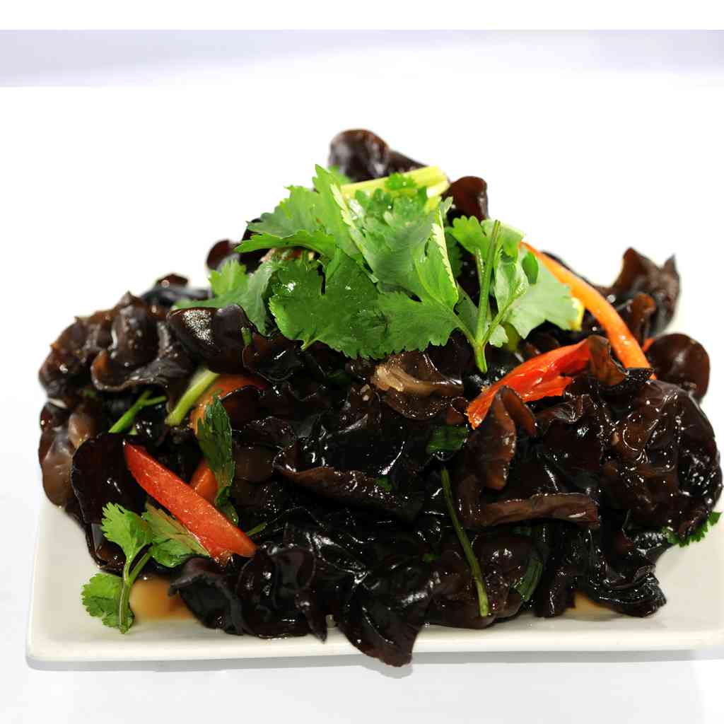 Black Fungus & Coriander Salad · 香菜木耳