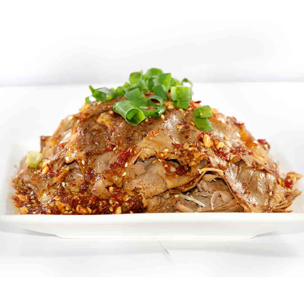 Beef Salad with Special Sauce · 凉拌牛肉