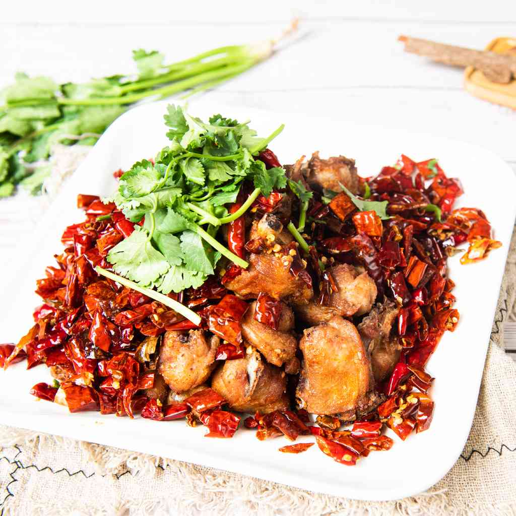 Stir-fried Chilli Chicken · 川椒辣子鸡