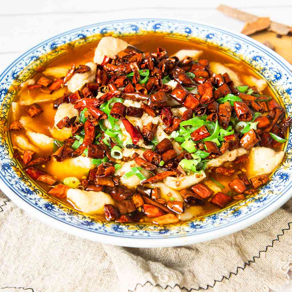Boiled Beef in spicy soup · 水煮牛肉