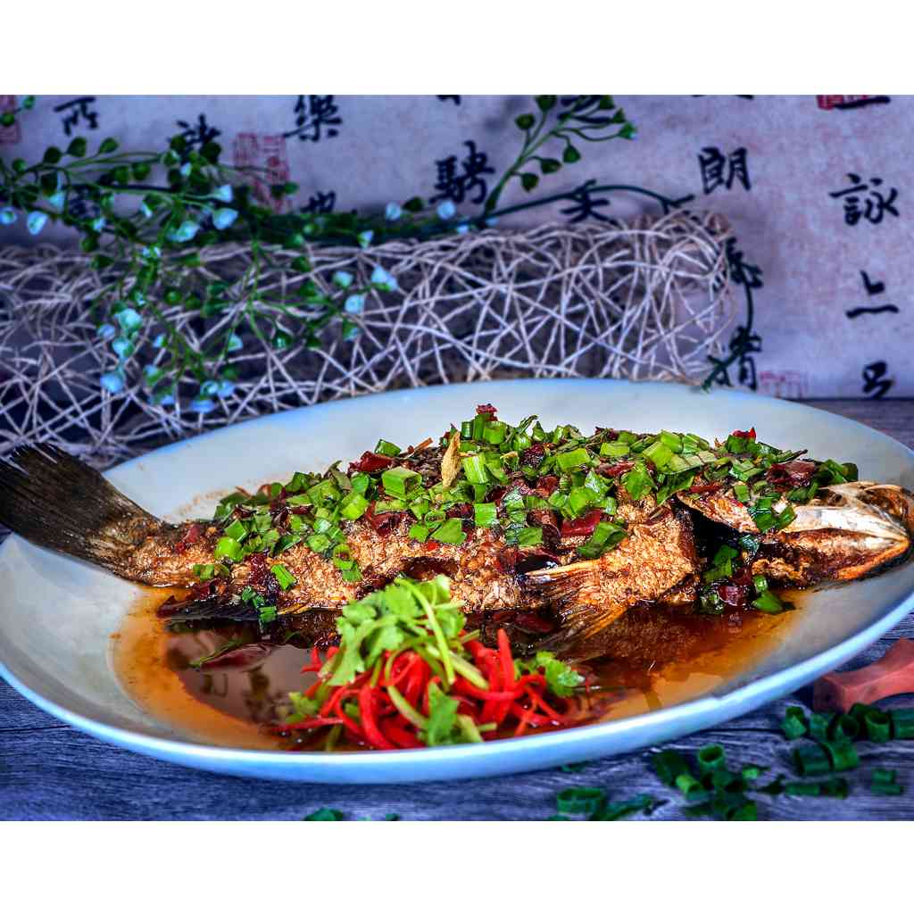 Dry Fried Barramundi in Hot Sauce · 干烧鱼