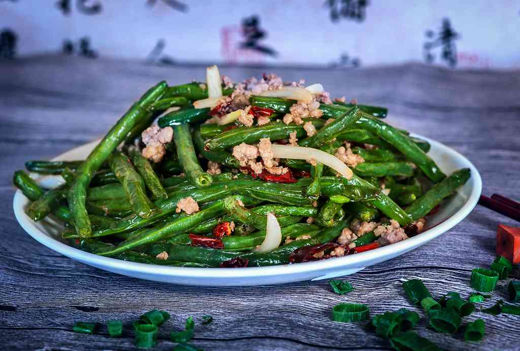 Dry-Fried String Bean(Pork) · 干煸四季豆(猪肉沫)