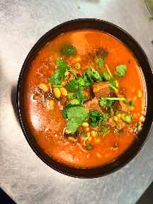 Braised Beef Brisket & Pea Noodles (Mildly Spicy) · 牛腩豌豆面(微辣)