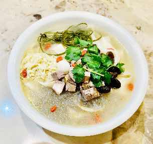 Henan style noodle · 滋补羊肉烩面