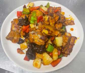 Twice-cooked Pork Slices · 回锅肉