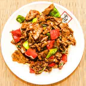 Stir Fry Beef with Black Pepper · 黑椒牛柳