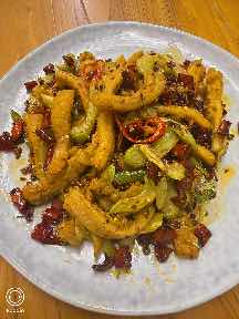 Szechuan Dry-fried Tripe · 干煸牛肚